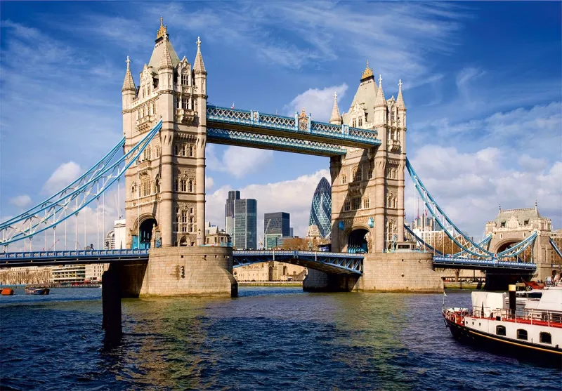 England - London: Tower Bridge