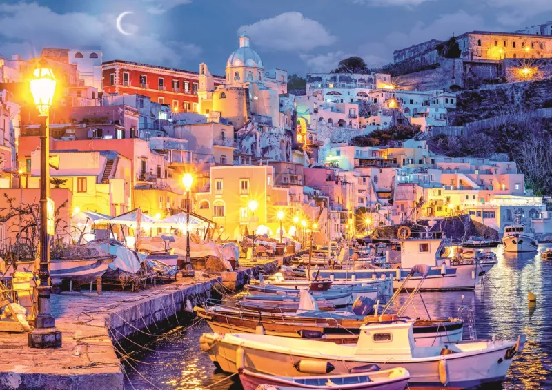 Insel Procida Bei Nacht. Italien